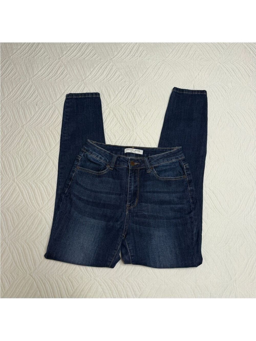 Encore Jeans Women’s Dark Blue Stonewashed Skinny Jeans. Size 7